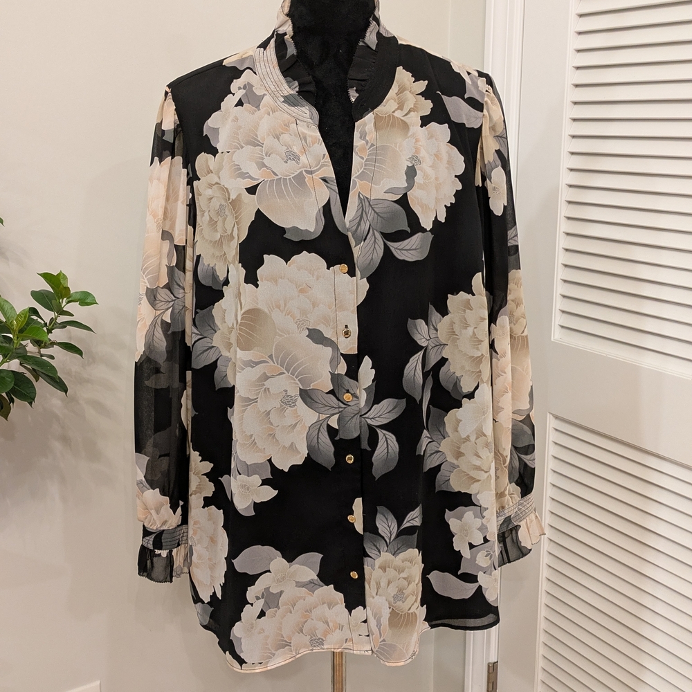Calvin Klein Black and Cream Floral Blouse Size 2X.